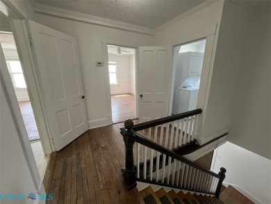 Large Victorian home in Historic District on Virginia Street - photo 28