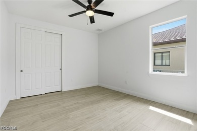 Welcome to your luxury waterfront retreat in the heart of - photo 29