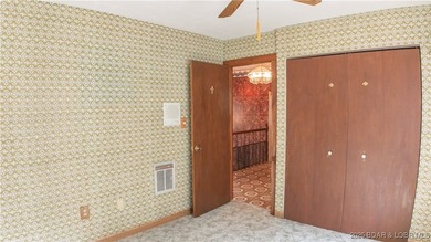 MOTIVATED SELLER! PRICED TO SELL!A spacious 3BR 3BA home with - photo 32