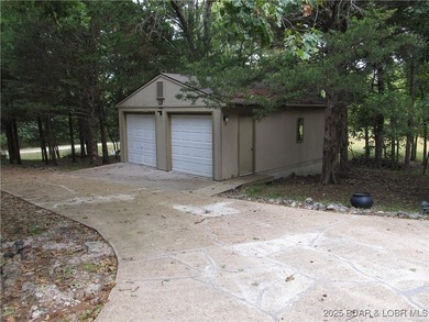 MOTIVATED SELLER! PRICED TO SELL!A spacious 3BR 3BA home with - photo 47