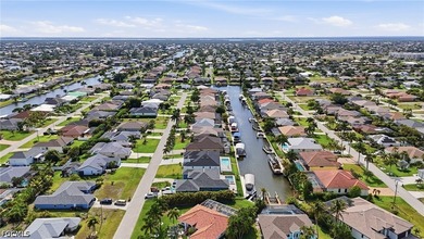 Welcome to your luxury waterfront retreat in the heart of - photo 49