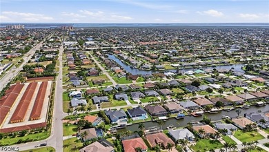Welcome to your luxury waterfront retreat in the heart of - photo 50