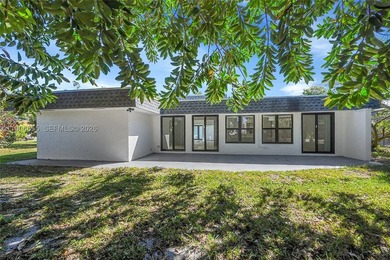 MUST SEE IN PERSON, MOVE IN READY, THIS CHARMING SINGLE-FAMILY - photo 2