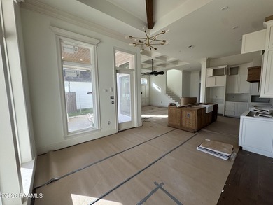 Experience the perfect blend of style, space, and functionality - photo 8