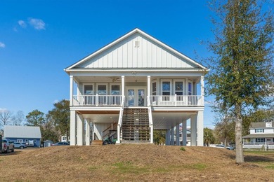 Three-bedroom, two-and-a-half-bathroom, elevated - photo 1