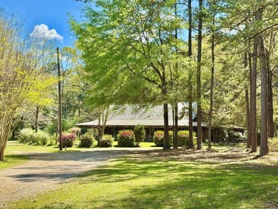 (private lake, pond, creek) Home Sale Pending in Spurger Texas