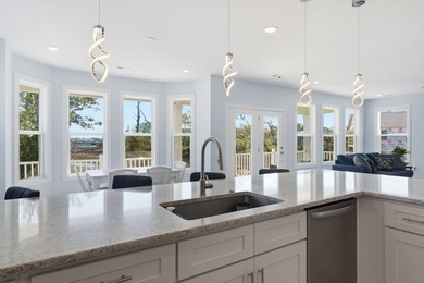 Three-bedroom, two-and-a-half-bathroom, elevated - photo 3