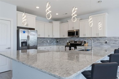 Three-bedroom, two-and-a-half-bathroom, elevated - photo 9