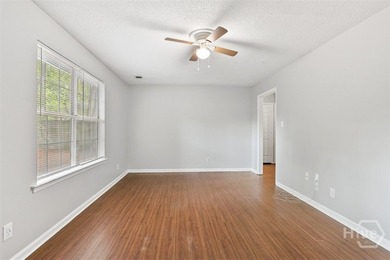 Come see this 3 Bedroom 2 Bathroom home tucked in a quiet - photo 11