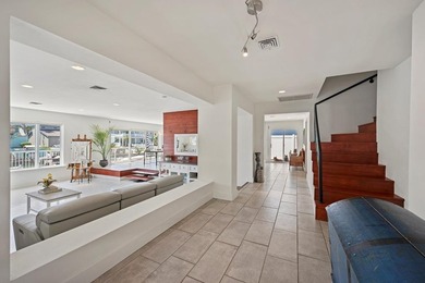 This exquisite, fully remodeled waterfront paradise offers - photo 11