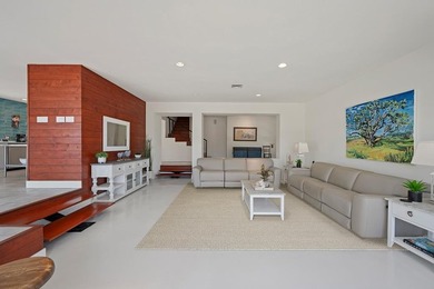 This exquisite, fully remodeled waterfront paradise offers - photo 18
