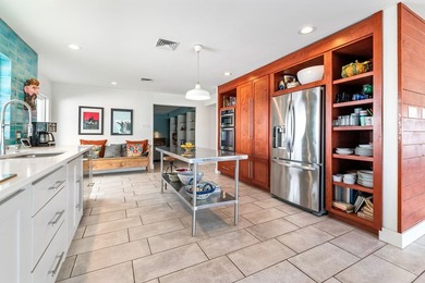 This exquisite, fully remodeled waterfront paradise offers - photo 24