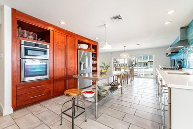 This exquisite, fully remodeled waterfront paradise offers - photo 29