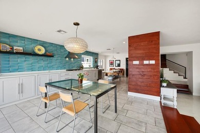 This exquisite, fully remodeled waterfront paradise offers - photo 32