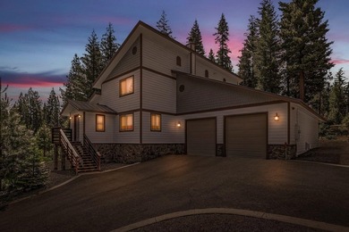 This well-appointed mountain style retreat offers excellent - photo 34