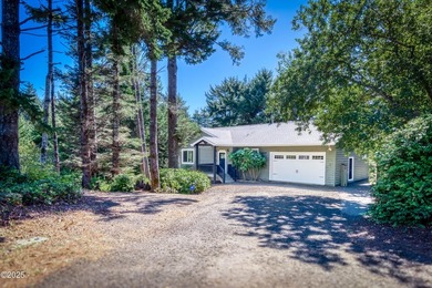 MUST SEE!! This beautiful 4 bedroom 2.5 bathroom home has - photo 2