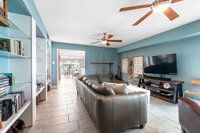 This exquisite, fully remodeled waterfront paradise offers - photo 42