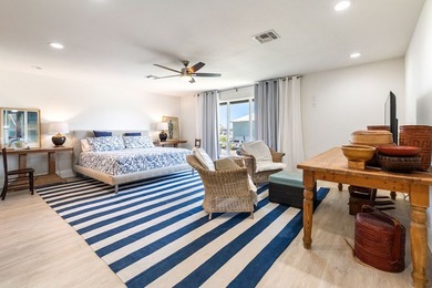 This exquisite, fully remodeled waterfront paradise offers - photo 44