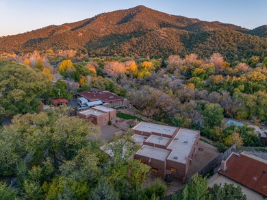 (private lake, pond, creek) Home For Sale in Santa Fe New Mexico
