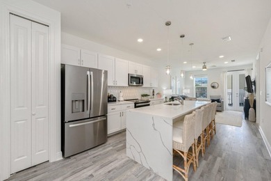 PRICED TO SELL! AT 30A & 393 WITH 3 DEEDED BEACH ACCESSES! - photo 2