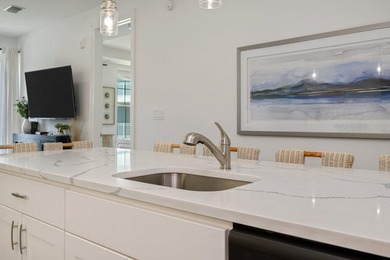 PRICED TO SELL! AT 30A & 393 WITH 3 DEEDED BEACH ACCESSES! - photo 6
