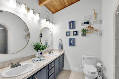 This canal front home checks all the boxes. PRICE, CONDITION - photo 18