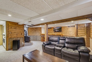 Move right into this beautifully maintained ranch in a fantastic - photo 19