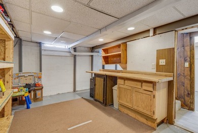 Move right into this beautifully maintained ranch in a fantastic - photo 22