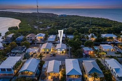 This canal front home checks all the boxes. PRICE, CONDITION - photo 28