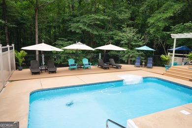 Welcome home to this beautifully maintained 4-bedroom, 2-bath - photo 9