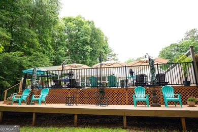 Welcome home to this beautifully maintained 4-bedroom, 2-bath - photo 10