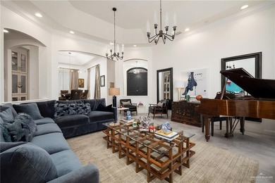 GORGEOUS HOME, RECENTLY RENOVATED. LUXURY AT EVERY STEP YOU TAKE - photo 3