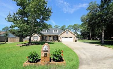 Gorgeous move-in-ready home on an oversized lot! This - photo 1
