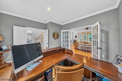 Spectacular Colonial in Sought-After Vizcaya Estates! Welcome to - photo 17