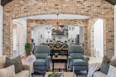 Stunning Modern Farmhouse in Crown Harbor Welcome to this - photo 21