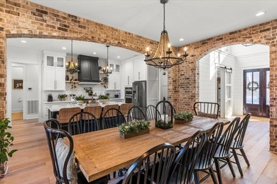 Stunning Modern Farmhouse in Crown Harbor Welcome to this - photo 22