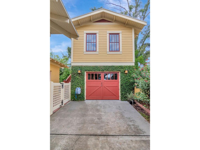 Located in the heart of historic Hyde Park, this beautifully - photo 22