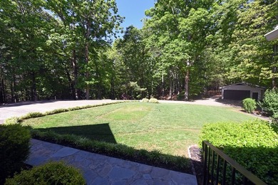 Drive through the peaceful setting of a long tree lined driveway - photo 29