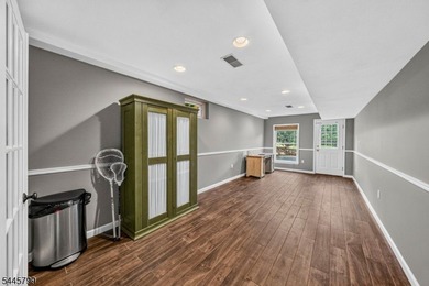 Spectacular Colonial in Sought-After Vizcaya Estates! Welcome to - photo 41