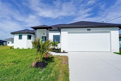 Located in a fast growing, highly sought-after Northwest Cape - photo 2