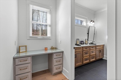 Stunning Modern Farmhouse in Crown Harbor Welcome to this - photo 44