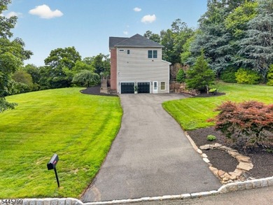 Spectacular Colonial in Sought-After Vizcaya Estates! Welcome to - photo 46