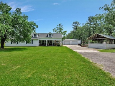 Lake Sam Rayburn  Home For Sale in Broaddus Texas