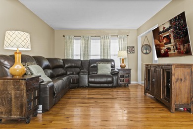 Gorgeous & Spacious 3BR/2.5BA Home in Calmes Estates . Welcome