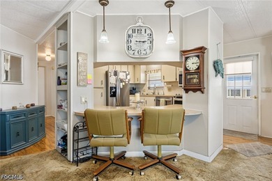 A little TLC can go along way here with over 1100 Sqft, 2 - photo 11