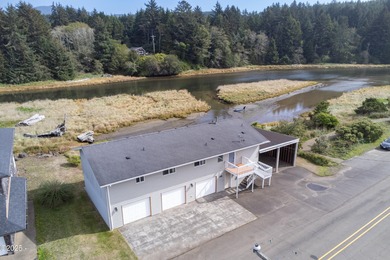 Fantastic opportunity to live and work in one location! Situated - photo 1