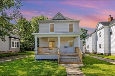 Lake Menomin Home Active Under Contract in Menomonie Wisconsin