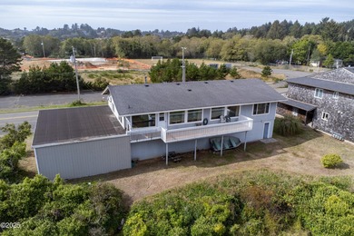 Fantastic opportunity to live and work in one location! Situated - photo 3