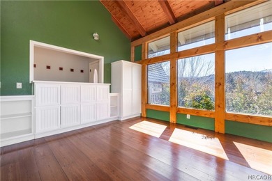 Welcome to this gorgeous Estate on over an acre of beautifully - photo 14