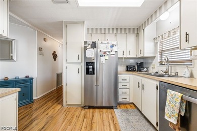 A little TLC can go along way here with over 1100 Sqft, 2 - photo 16